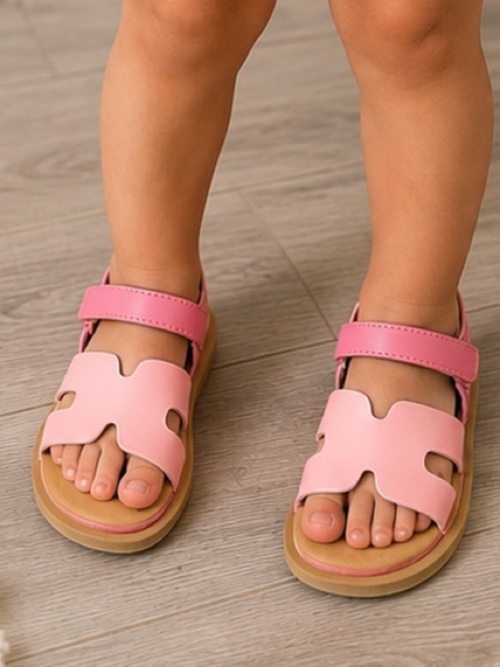 art class Pink Two-Tone Hook-and-Loop Kids Sandals